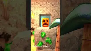 Minecraft Creeper is Weird #Shorts