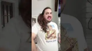 Как дети гладят кошек🤣