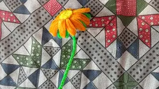 Beautiful simple  pipe cleaner flower 