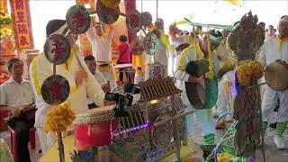 潮州大锣鼓 Drum Master Tan Buay Tee ban sian for  (龍南殿香亭會潮州大锣鼓 Version)
