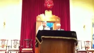 Ken Koller about to read Torah in Hudson, OH on 8-23-12