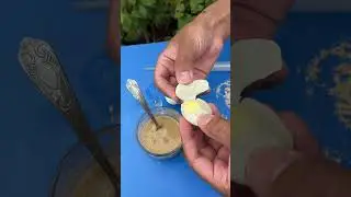How to feed a newborn baby. #pigeon #pigeonfan #bird #kabootar #pigeonloves #pigeonfeeding #birds