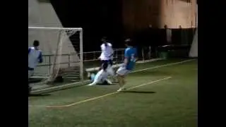 Enrique Caro finaliza un contragolpe en el Mutua-Clicktogain
