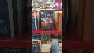 Browsing the bookshelves at Ollies #booktube #book #shopping