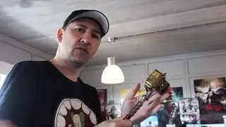 Skate krijgt een cadeau voor z'n verjaardag!