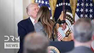 Трамп и Мелания переживают эмоциональный момент, целуясь на церемонии в Белом доме | AC1G