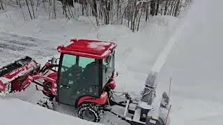 mahindra emax 20s hst