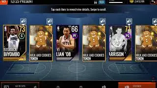Opening up presents pt.6 *Merry Christmas Everybody!* (NBA LIVE 18 Mobile)