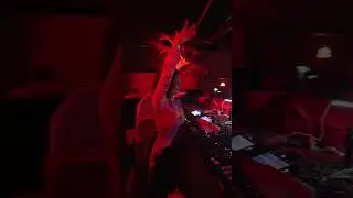 😱 Afro-house DJ at melodic techno party 😱