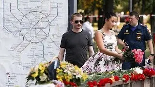 Moscow metro workers arrested over crash
