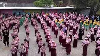 Senam sehat anak sholeh SD Muhammadiyah 1 Trenggalek