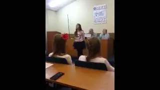 Mina Colic, kazivanje stihova na ruskom jeziku