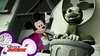 Jump for Halloween 🎵 | Music Video | Mickey's Trick or Treats | @disneyjr