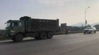 [22533]Xe Shacman H3000S 340 6X4, 2 Xe Howo Sinotruk V7 371 6X4 & 380 8X4