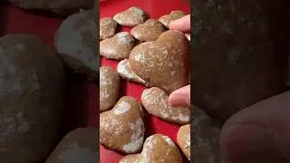 Pierniezki (Polish Gingerbread Cookies) #shorts #holidaycookies #gingerbread #polishbaking