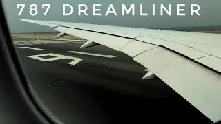 Boeing 787-9 Dreamliner Take off in Doha Qatar Airways