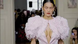 INCLOVER &ndash; Le D&eacute;fil&eacute; Surprise de la Paris Fashion Week 2025 au Centre Culturel de Chine | Runway 4