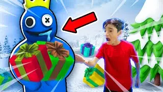 Rainbow Friends STOLE Our Presents! 🎁 | Roblox Christmas Movie