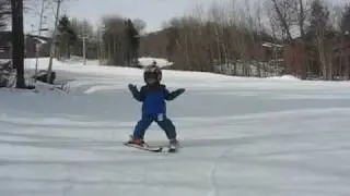 Alasdair Skis at 2.5 years old