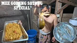 TAK PERNAH DAPAT SOTONG SEBESAR INI MENYELAM DI SPOT BIASA//MEE GORENG SOTONG 