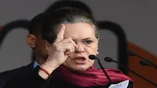 Pass laws to negate Centre's agri legislations, Sonia Gandhi asks Congress-ruled states