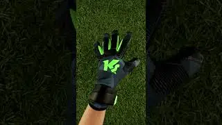 Glove opening: KEEPERsport Varan8 Champ Power #goalkeeper #KEEPERsport #gloves #goalkeeping