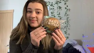 ASMR a little haul ✨ loud crinkles, tapping on books and notebooks and some hand movements 👋🏻