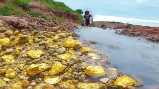 Wow wow wow it's amazing a man found many gold miner & Big Gold nugget at river.