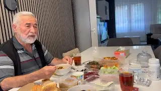 Kayınbabam DEDE’miz ile SOHBETLİ kahvaltımız 🫠  Ev işi yine bana kaldı 😅Akşam memüsü😘