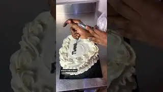Butter Icing And Foundant Decoration#cakedesign #cake #howtomakecakecreamathome #viralvideo