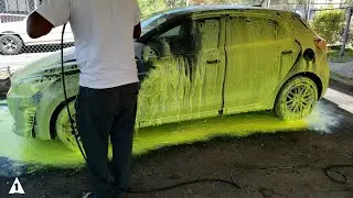 Kia Rio YB/SC | Alien Magic Green Snow Foam  Exterior Detail