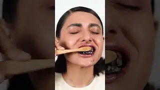 Wow White (Activated Charcoal Teeth Whitening Powder)