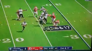 Lamar Jackson breaks defenders ankles