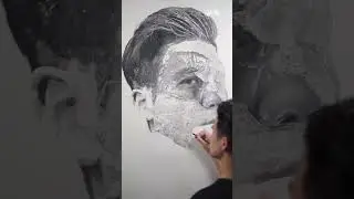 @RichardLiuArt reveals his largest artwork using Pitt Graphite Matt and Castell 9000