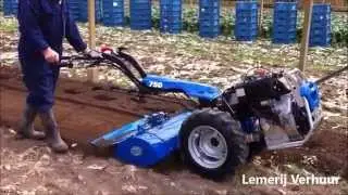 Tuinfrees demonstratie | Lemerij Verhuur | Tuinfreesmachine huren in Hengelo