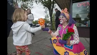 82nd Avenue of Roses Parade to celebrate East Portland life