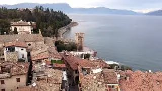 Vista dalla torre del castello Scaligero di Sirmione
