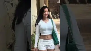 АНГЕЛ В СПОРТЗАЛЕ! 👼✨ Саундус Муфакир блистает в белой спортивной одежде в Андхери!
