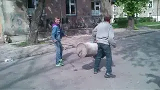 ROCKET LAWNCHER (exploding bin/trashcan meme or something)