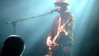 supergrass - moving live