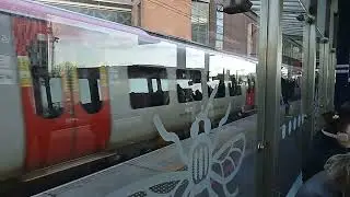 Manchester Piccadilly station train catch no.three 2.12.25.
