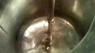 reaction vessel with anchor