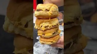 MINI SMASH BURGERS for the WIN from Burgers On B in NYC&rsquo;s East Village!! 🍔🍔🤤🤤 #DEVOURPOWER