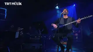 Uğur Işılak - Gelsen de Bir Gelmesen de
