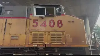 Congressional leaders vow to act to stop rail strike