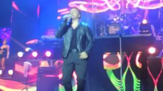 Luis Fonsi Yo te propongo y moviendo la colita Luna Park #TourSomosUno 18.10.15