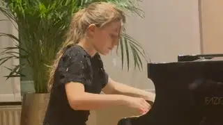 Evelin Greblo, piano, F. Chopin: Mazurka in B flat major