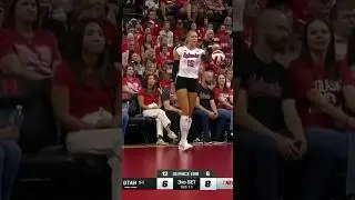 College girls volleyball in the United States #vollyball #USA #girl  #love #style