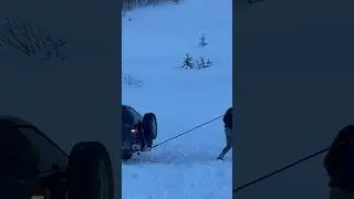 Power of man 👍❄️🪫 #power #mountains #snow #naturelovers #shortvideo #shortsviral #viral