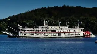 Chasing Steamboat Natchez on the Ohio River. Calliope plays songs in Indiana!
